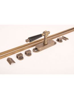 Krukespagnolet kruk 158 met stangen maat 2400mm in Brons antiek met zwart ebbenhout.