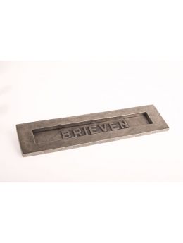 brievenbus maat 262x37mm in Blank ijzer.